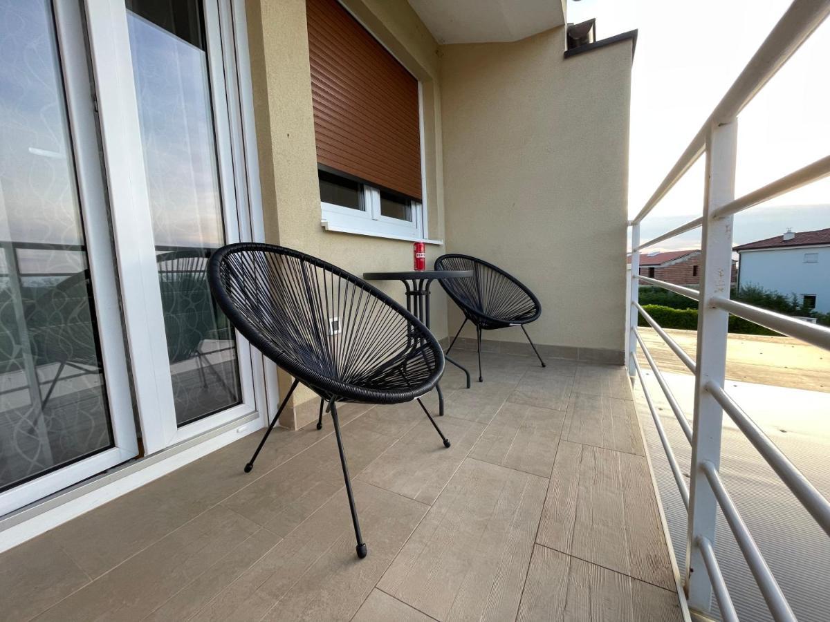 Ferienwohnung Casa Lori Rosini Exterior foto